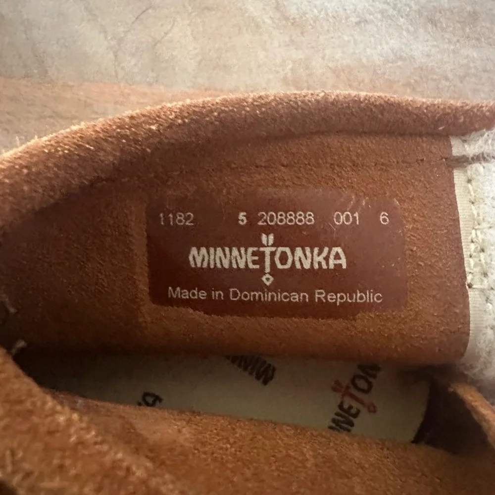 Minnetonka Kids Moccasins in Brown Suede with Fringe